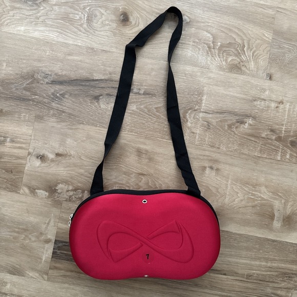 Nfinity Cheerleader Shoes Case Bag Travel Red with Strap Size 7 Case Only - Picture 2 of 4